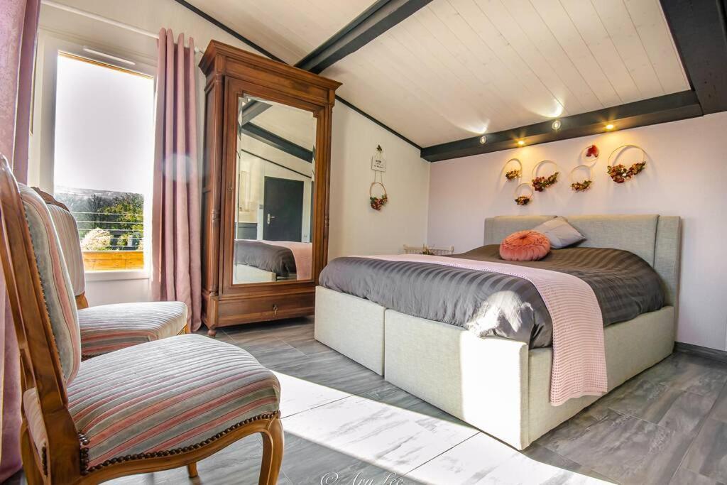 Gite Du Mont Plaisir Villa Chouvigny Ngoại thất bức ảnh