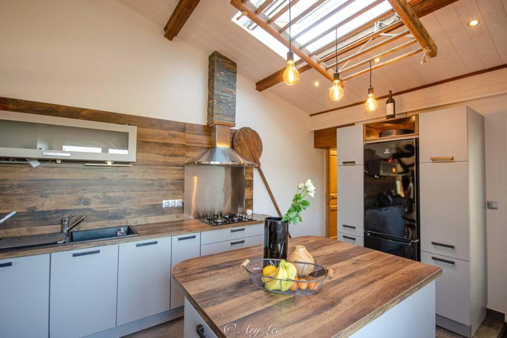 Gite Du Mont Plaisir Villa Chouvigny Ngoại thất bức ảnh
