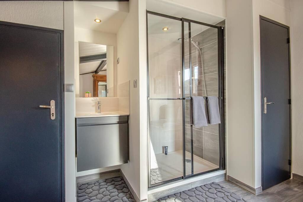 Gite Du Mont Plaisir Villa Chouvigny Ngoại thất bức ảnh