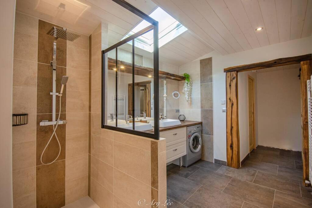 Gite Du Mont Plaisir Villa Chouvigny Ngoại thất bức ảnh